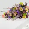 Bestellen Sie einen Trauerstrauß, den Sie hinlegen können (Farbe wie gewünscht)